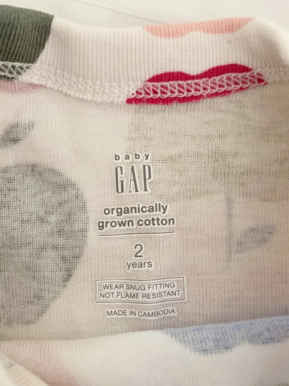 Baby Gap Organic Pajama Set • Apples • 2 Years
